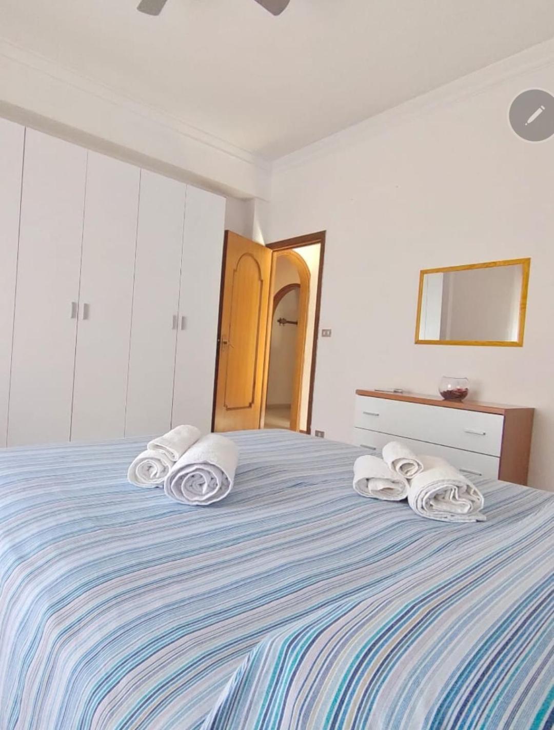Blue Oasis Home Vaccarizzo-Delfino Екстериор снимка